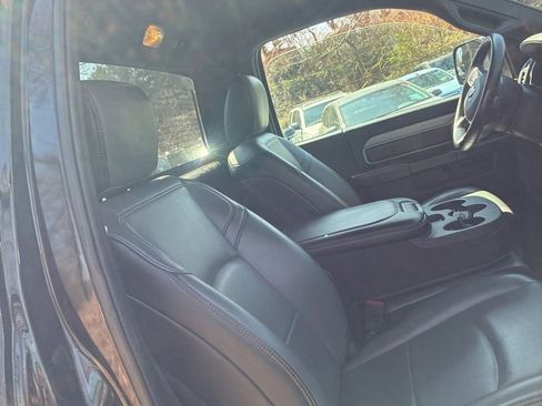 Used 2021 RAM 2500 Tradesman w/ Chrome Appearance Group image 6