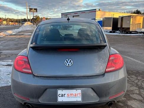 Used 2012 Volkswagen Beetle 2.0T image 6