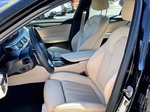 Certified 2023 BMW 540i w/ Premium Package image 8