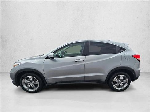 Used 2017 Honda HR-V EX image 2