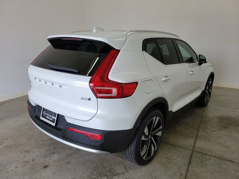Used 2025 Volvo XC40 B5 Ultra w/ Protection Package Premier AWD/4WD image 5