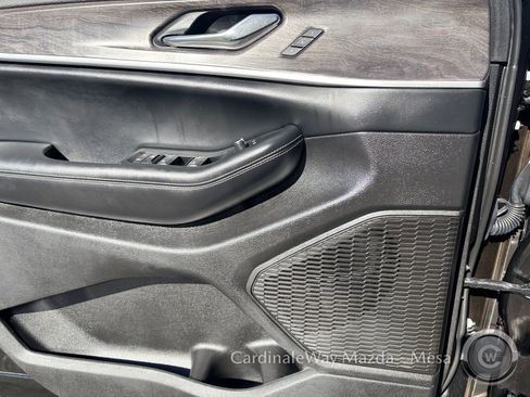 Used 2024 Jeep Grand Cherokee L Limited w/ Luxury Tech Group II image 22