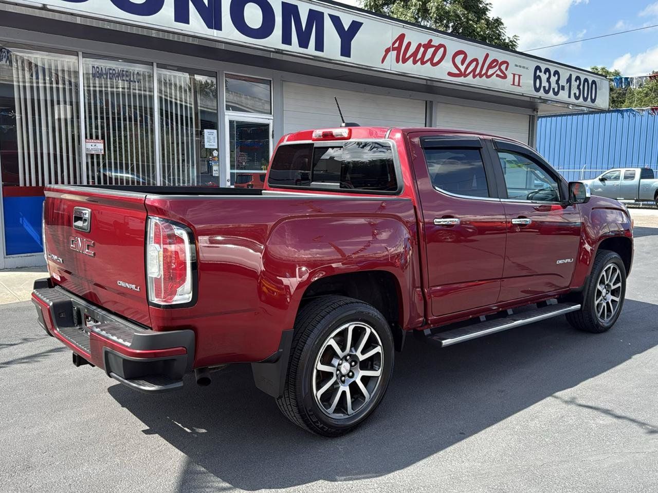 Used 2017 GMC Canyon Denali AWD/4WD image 3