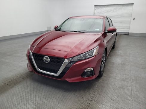 Used 2019 Nissan Altima 2.5 SV FWD image 15