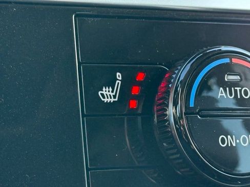 New 2025 Nissan Pathfinder SL w/ SL Premium Package image 34