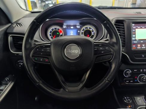 Used 2021 Jeep Cherokee Trailhawk w/ Sun, Sound & Nav Group image 17