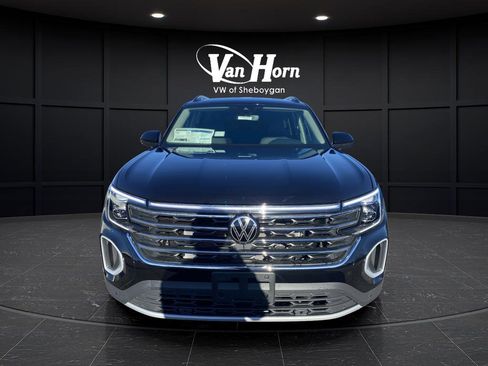 New 2026 Volkswagen Atlas SE image 13