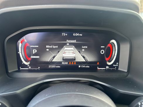 Certified 2022 Nissan Rogue Platinum w/ Head-Up Display Package image 27