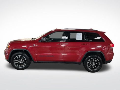 Used 2017 Jeep Grand Cherokee Trailhawk image 2
