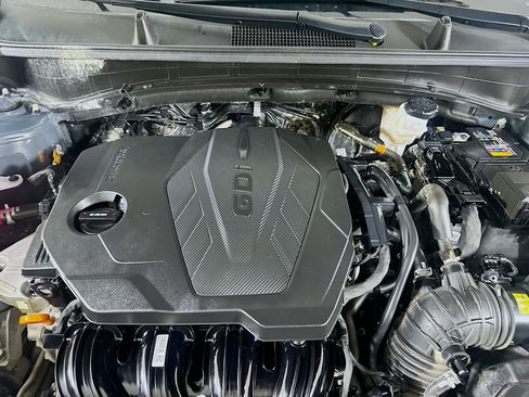 Used 2025 Kia Sportage LX image 31