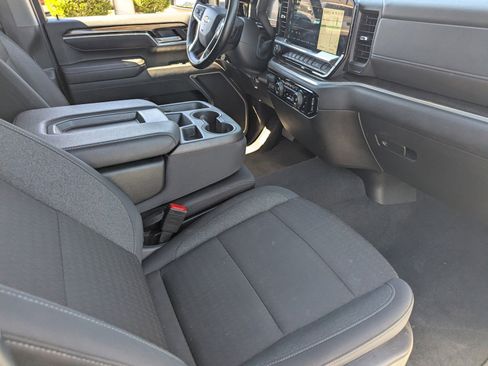 Certified 2025 Chevrolet Silverado 2500 LT w/ Convenience Package AWD/4WD image 12