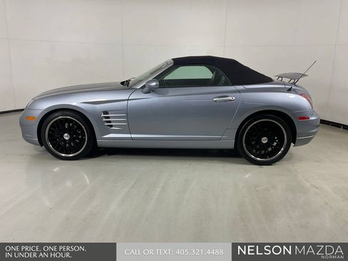 Used 2007 Chrysler Crossfire Limited RWD image 9