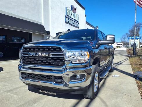 Used 2024 RAM 2500 Big Horn w/ Bed Utility Group image 4