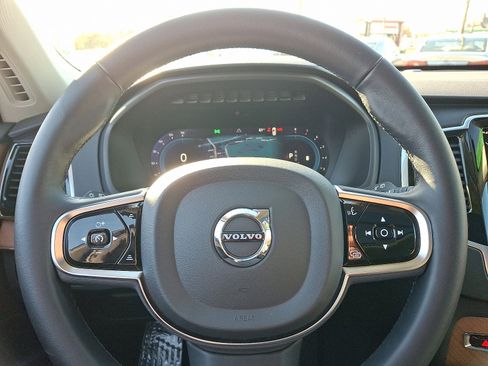 Used 2024 Volvo XC90 B6 Plus w/ Protection Package Premier image 21