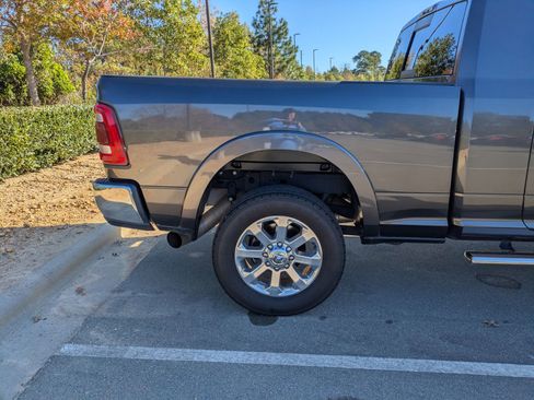 Used 2019 RAM 2500 Laramie image 37