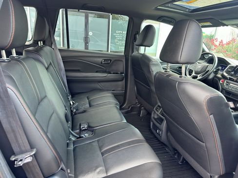 Used 2022 Honda Passport TrailSport image 13