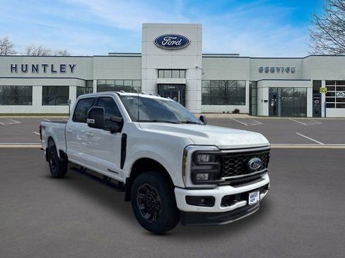Used 2024 Ford F250 Lariat w/ Lariat Ultimate Package AWD/4WD image 3
