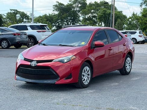 Used 2018 Toyota Corolla LE FWD image 9