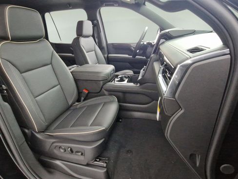 New 2026 GMC Yukon Elevation w/ LPO, Floor Liner Package image 14