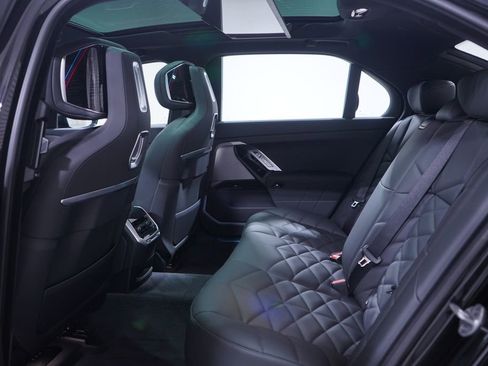 New 2026 BMW 740i w/ Premium Package image 9