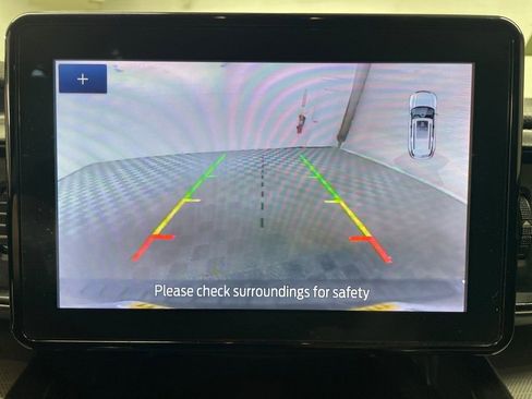 Used 2020 Ford Explorer XLT image 23