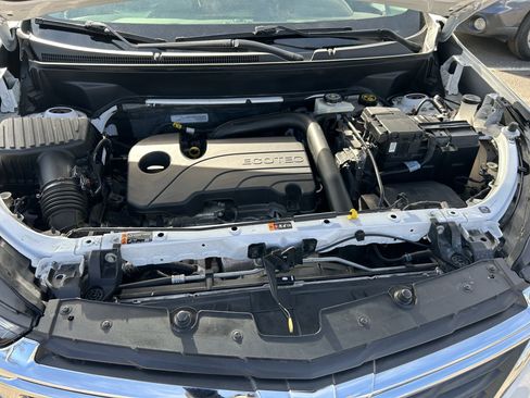 Used 2023 Chevrolet Equinox LS image 26