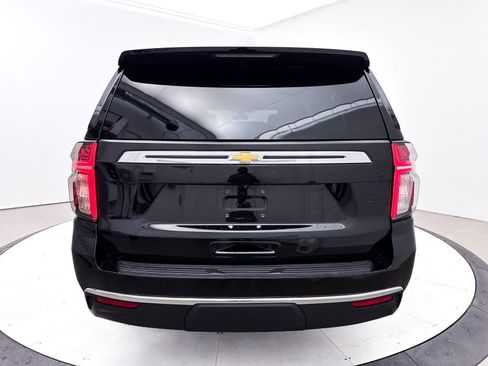 Used 2021 Chevrolet Suburban LS image 17