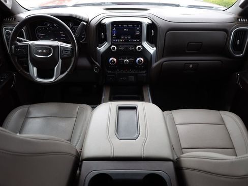 Used 2021 GMC Sierra 3500 SLT w/ SLT Convenience Package image 18