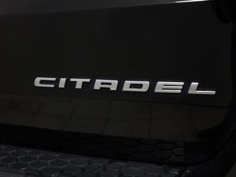 Used 2018 Dodge Durango Citadel image 17