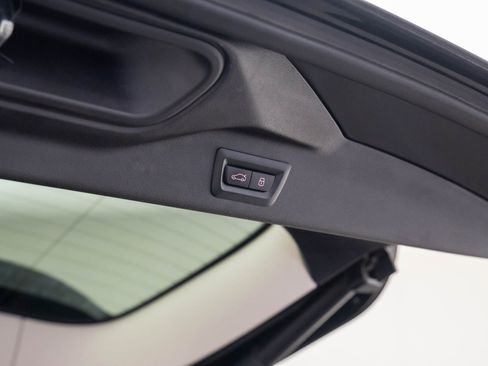 Used 2024 BMW X7 xDrive40i image 33