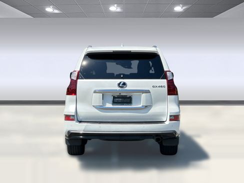 Used 2022 Lexus GX 460 Premium w/ Accessory Package AWD/4WD image 9