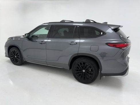 Used 2023 Toyota Highlander XSE image 37