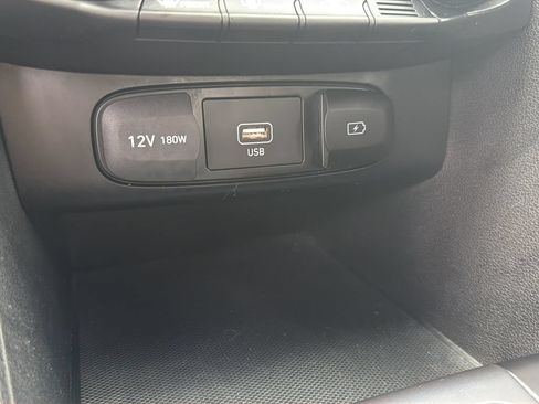Used 2022 Hyundai Veloster N FWD image 31