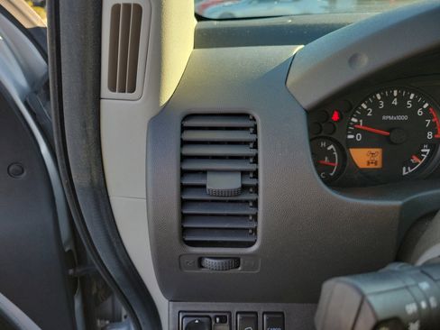 Used 2014 Nissan Frontier SV w/ SV Value Truck Package image 25