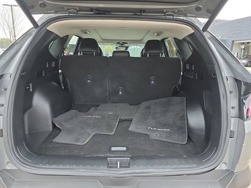Used 2024 Hyundai Tucson Limited image 15