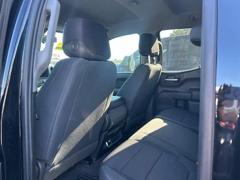 Used 2019 Chevrolet Silverado 1500 Custom Trail Boss w/ Custom Convenience Package AWD/4WD image 10