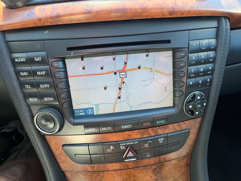 Used 2006 Mercedes-Benz CLS 500 image 48