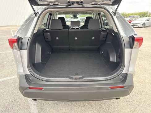 Certified 2025 Toyota RAV4 LE FWD image 20