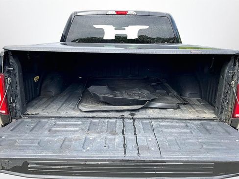 Used 2018 Ford F150 XLT AWD/4WD image 7