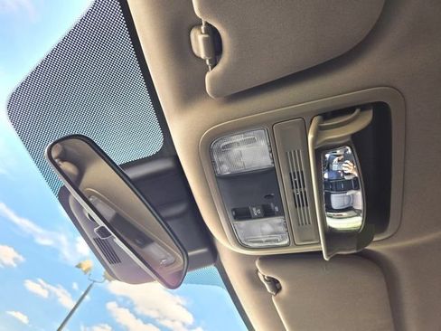 Used 2019 Honda Odyssey EX image 31