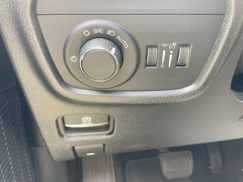 Used 2023 Jeep Grand Cherokee L Laredo w/ Luxury Tech Group I AWD/4WD image 25