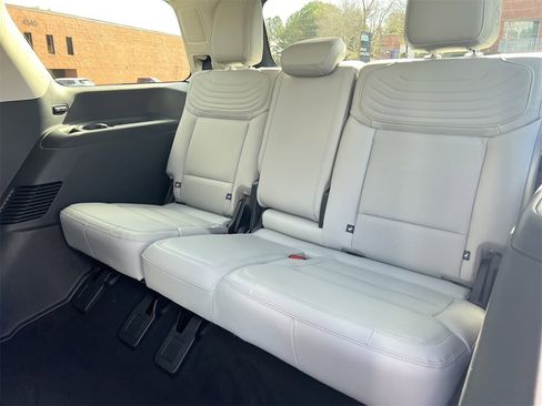 New 2025 Ford Expedition Platinum w/ Platinum Ultimate Package image 21