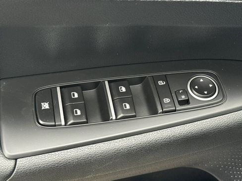 Used 2024 Kia Forte LXS w/ LXS Technology Package image 12