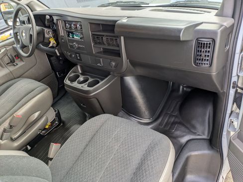 Used 2024 Chevrolet Express 2500 w/ Driver Convenience Package image 28