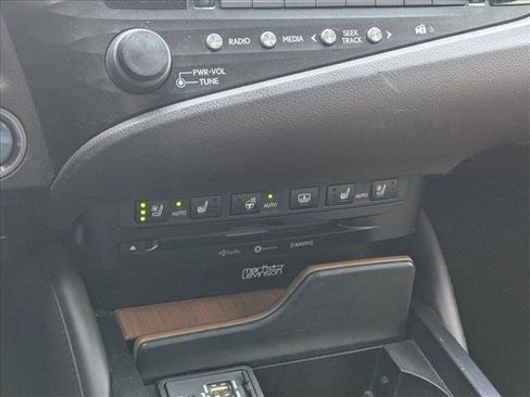 Used 2020 Lexus ES 350 w/ Luxury Package image 15