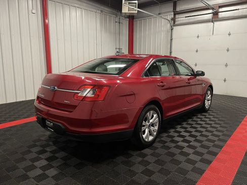 Used 2010 Ford Taurus SEL image 4