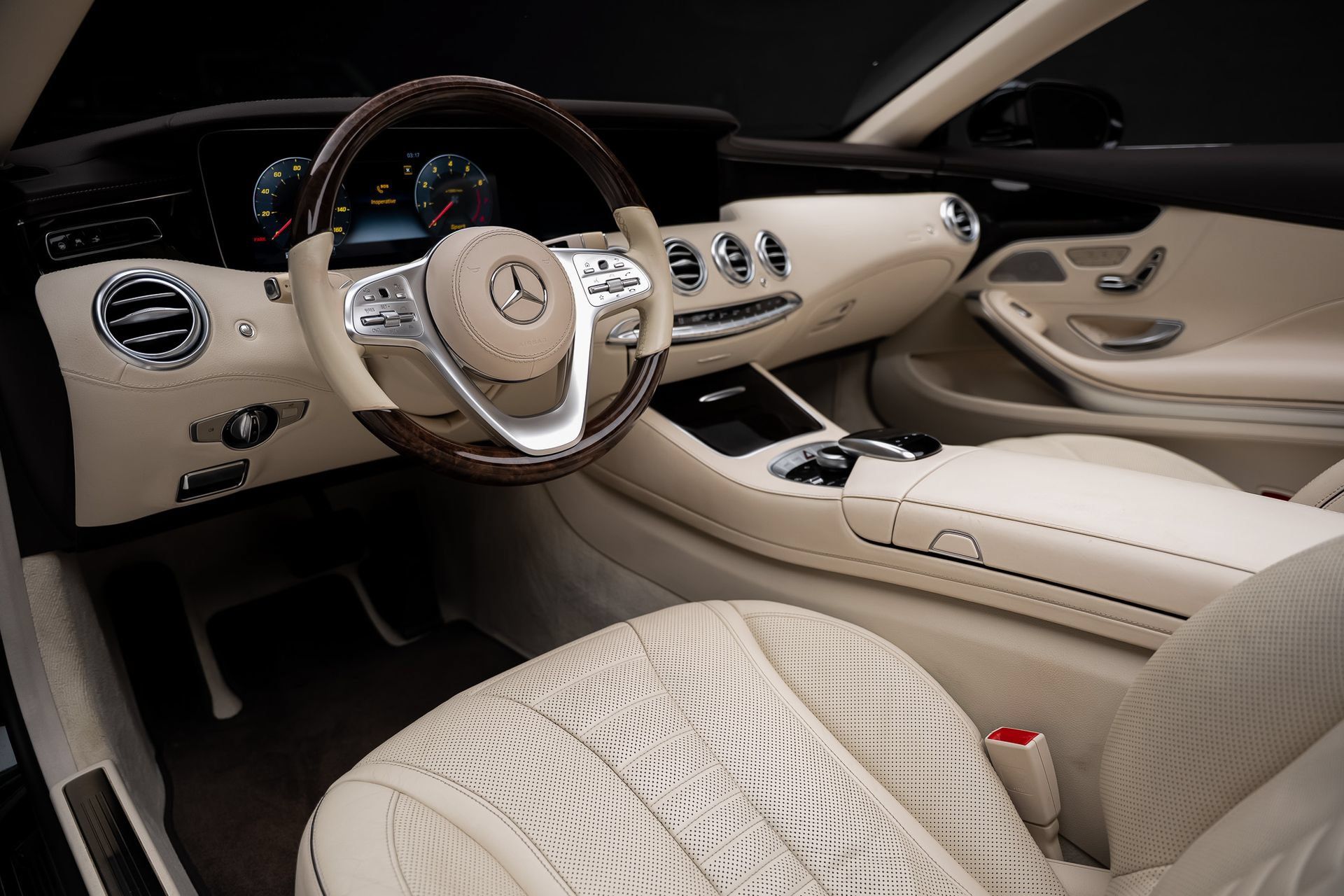 Used 2019 Mercedes-Benz S 560 Cabriolet image 2