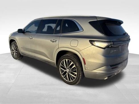 Certified 2025 Buick Enclave Avenir w/ Super Cruise Package AWD/4WD image 3
