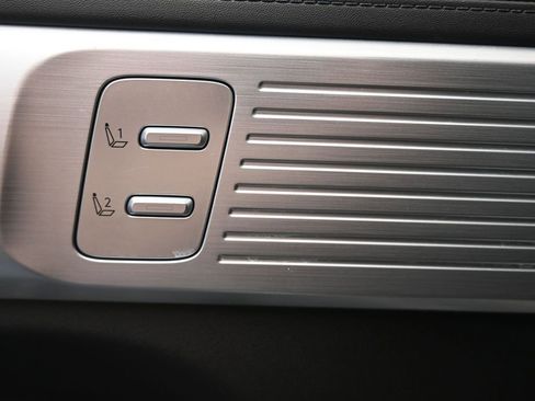 Used 2025 Hyundai Santa Fe Limited image 27