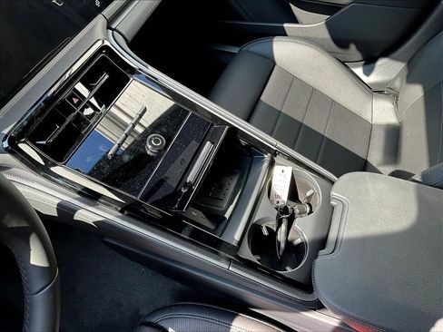 Used 2025 Porsche Panamera 4 image 11